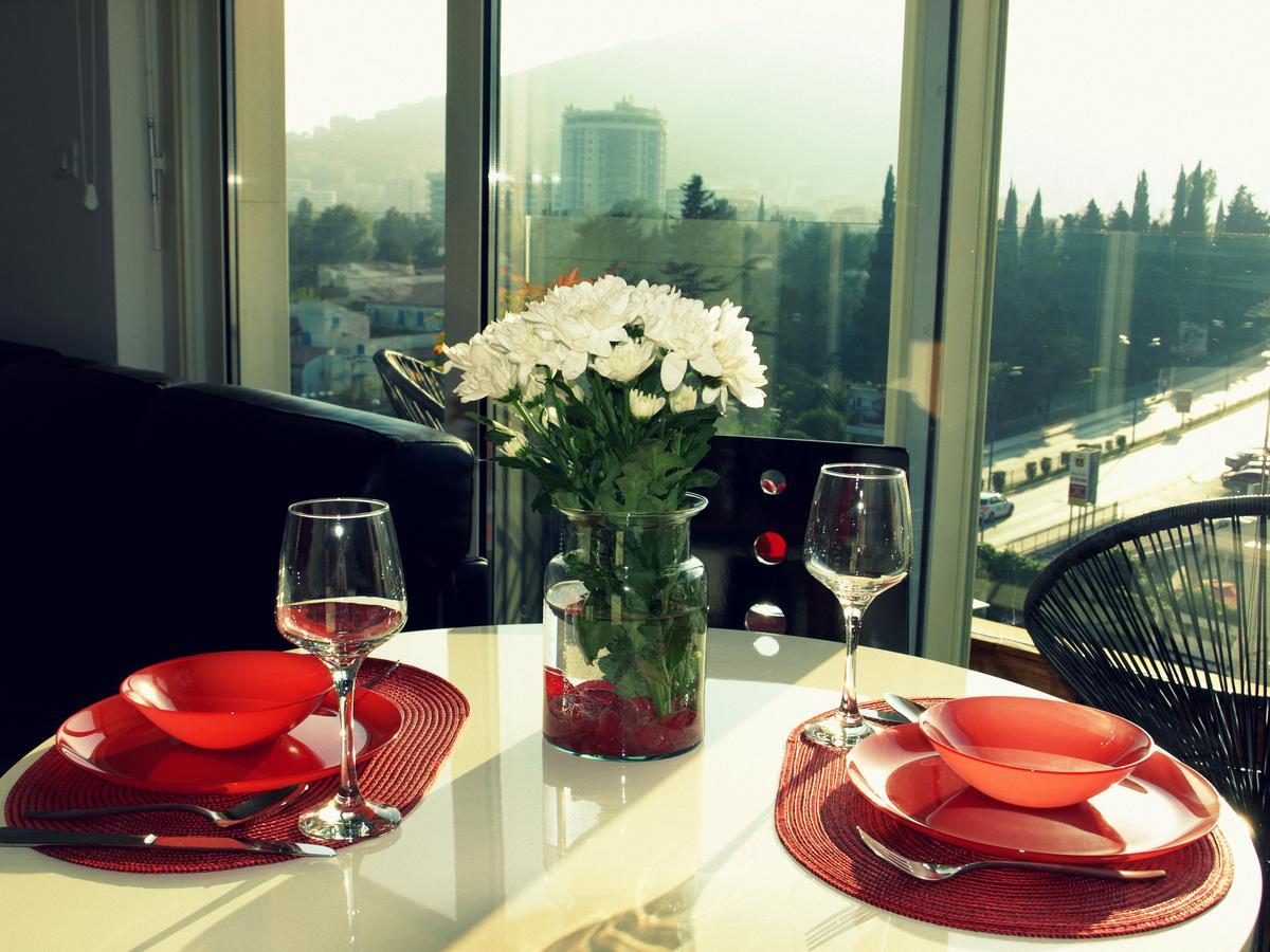 Red Lux Apartment Budva Luaran gambar