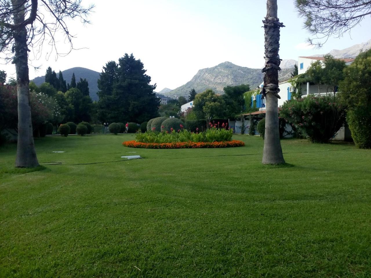 Red Lux Apartment Budva Luaran gambar